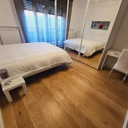 Lm House - Center